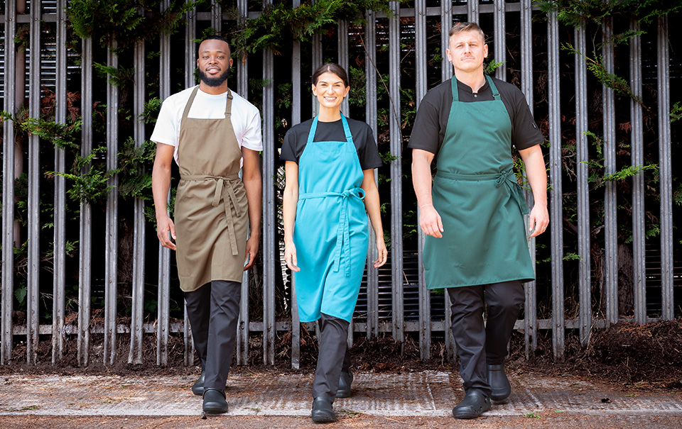 aprons against fence mobile banner